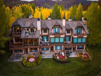 A Snowmass Four Bedrooms Rental with Great Views Available ! A Snowmass Four Bedrooms Rental with Great Views Available !